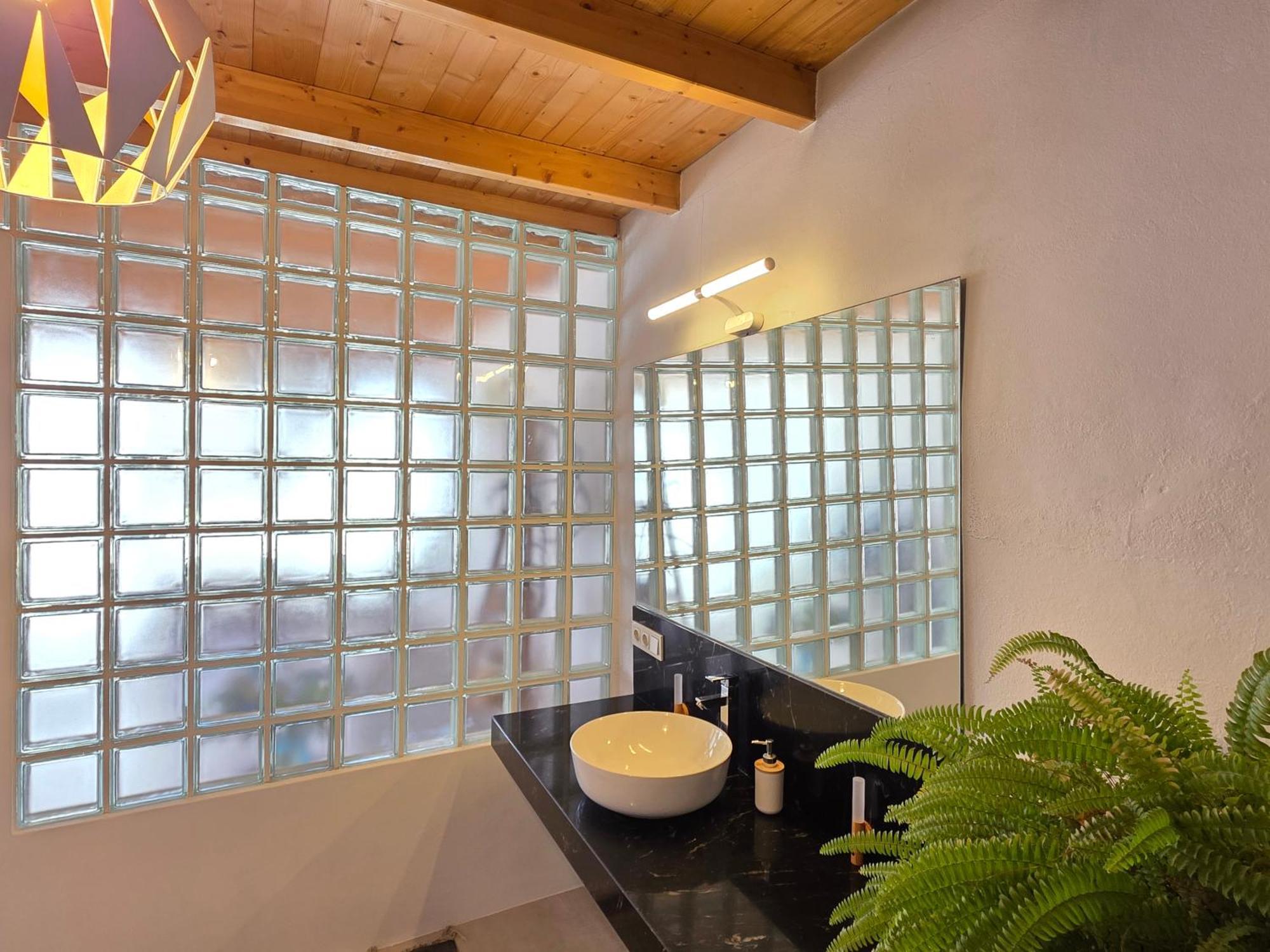 Alunita & Pirita, Habitacion Con Jardin, Terraza Y Wifi En Zona Tranquila Y Centrica Nazaret Exteriör bild